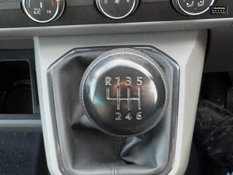 Used Volkswagen Transporter 2023 for sale - 77041979: Photo 39