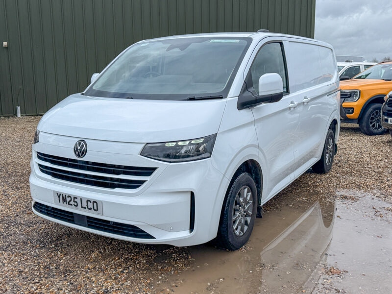 Used Volkswagen Transporter 2025 for sale - 77296666: Photo 2