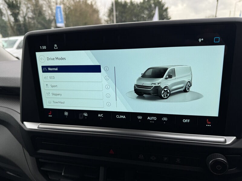 Used Volkswagen Transporter 2025 for sale - 77296666: Photo 38