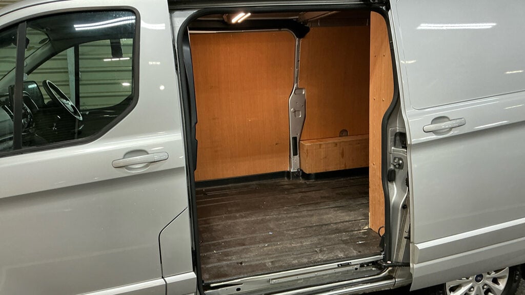 Used Ford Transit Custom 2023 for sale - 77296656: Photo 8
