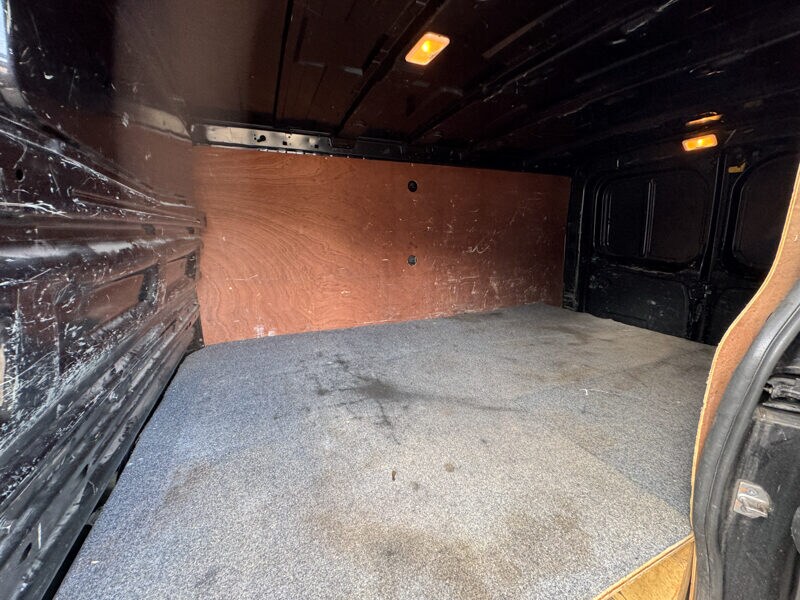 Used Vauxhall Vivaro 2016 for sale - 77675570: Photo 11