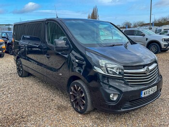 Used Vauxhall Vivaro 2016 for sale - 77675570: Photo