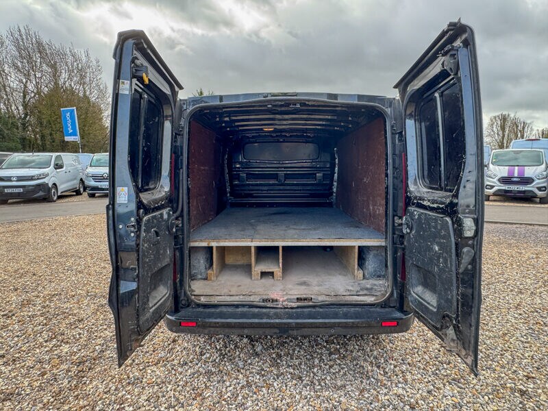 Used Vauxhall Vivaro 2016 for sale - 77675570: Photo 8