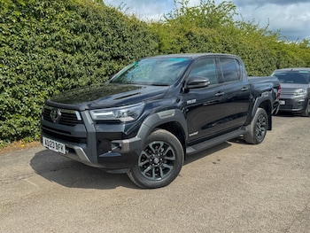 Used Toyota Hilux 2023 for sale - 75258618: Photo