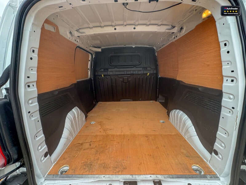 Used Peugeot Partner 2023 for sale - 77042038: Photo 9