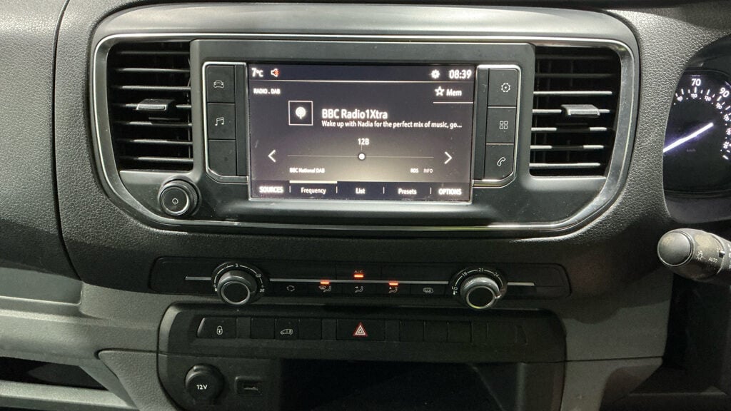 Used Vauxhall Vivaro 2021 for sale - 77296657: Photo 11