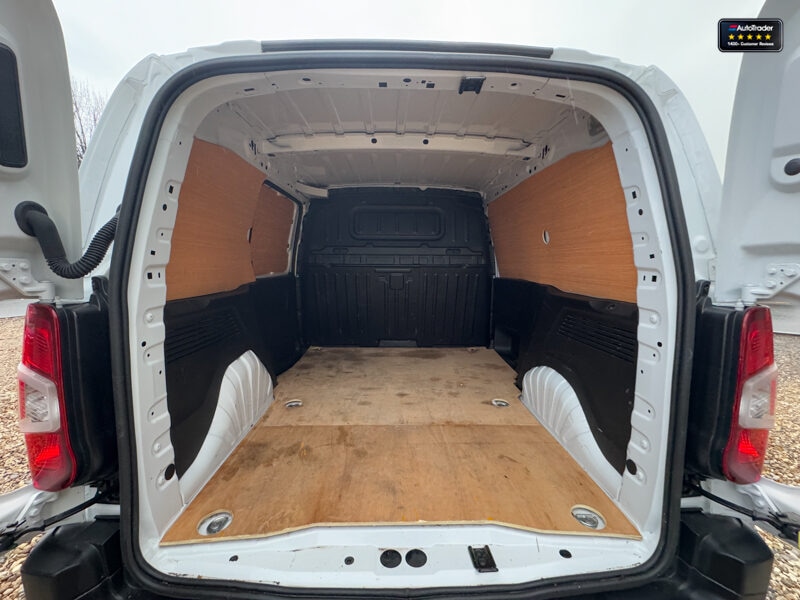 Used Vauxhall Combo 2024 for sale - 77042051: Photo 9