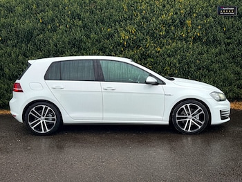Used Volkswagen Golf 2015 for sale - 75581621: Photo