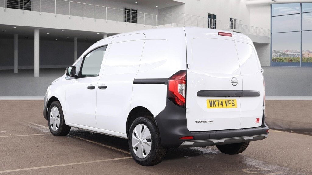 Used Nissan Other 2024 for sale - 77431194: Photo 3