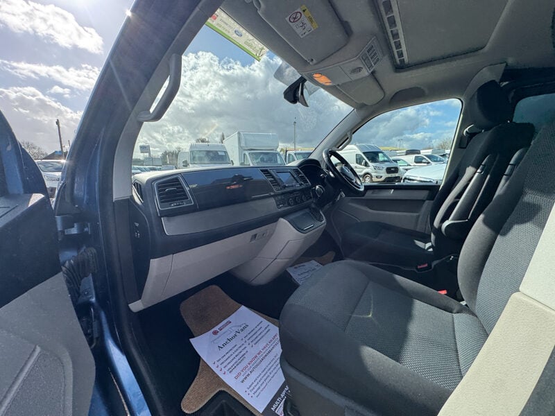 Used Volkswagen Transporter 2018 for sale - 77528208: Photo 16