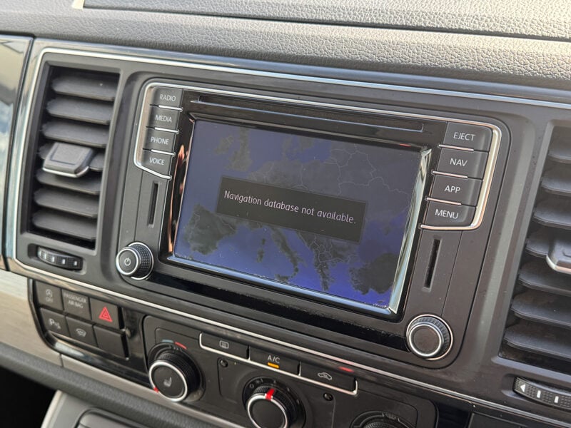 Used Volkswagen Transporter 2018 for sale - 77528208: Photo 34