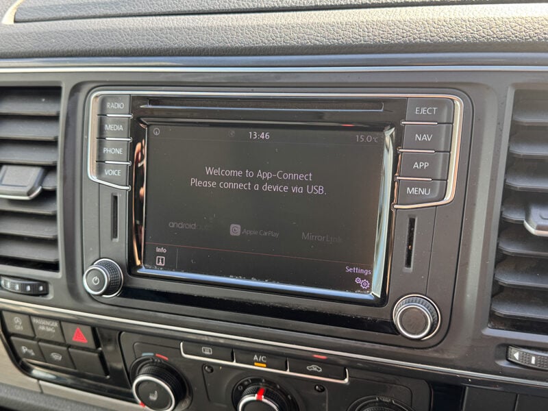 Used Volkswagen Transporter 2018 for sale - 77528208: Photo 35