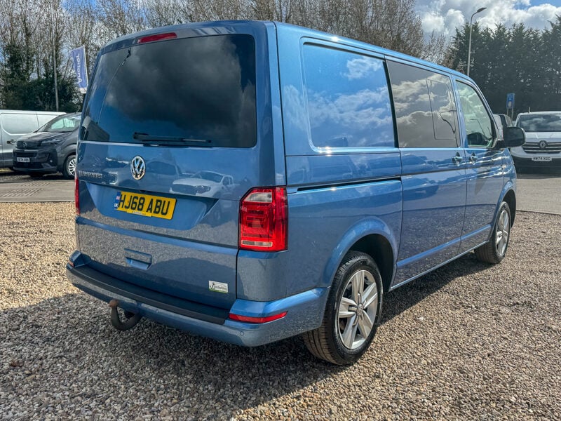 Used Volkswagen Transporter 2018 for sale - 77528208: Photo 8