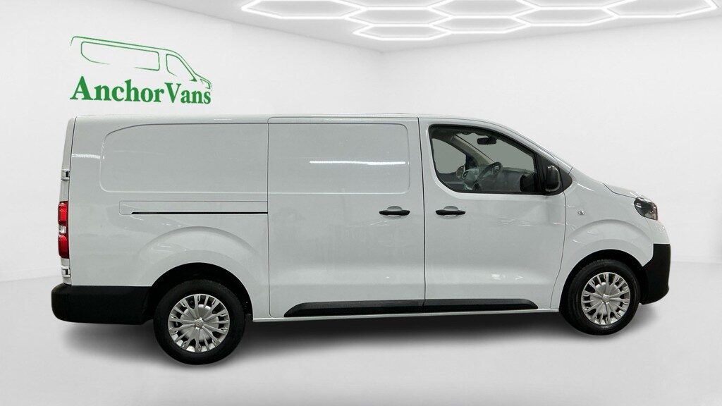 Used Toyota ProAce 2024 for sale - 77675562: Photo 3