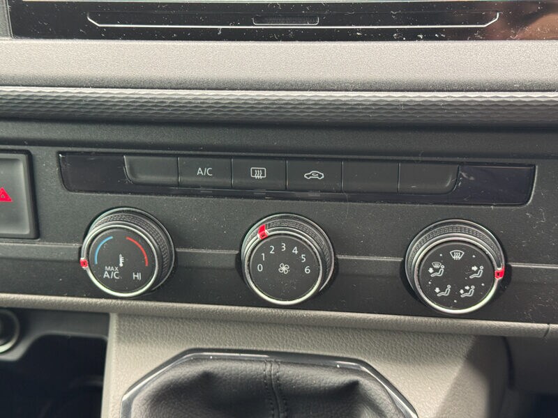 Used Volkswagen Transporter 2022 for sale - 77593191: Photo 33