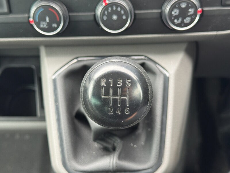 Used Volkswagen Transporter 2022 for sale - 77593191: Photo 37