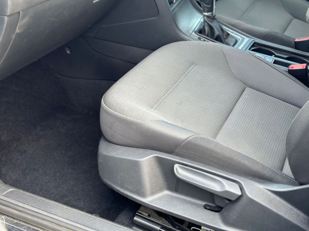 Used Volkswagen Golf 2016 for sale - 77666969: Photo 27