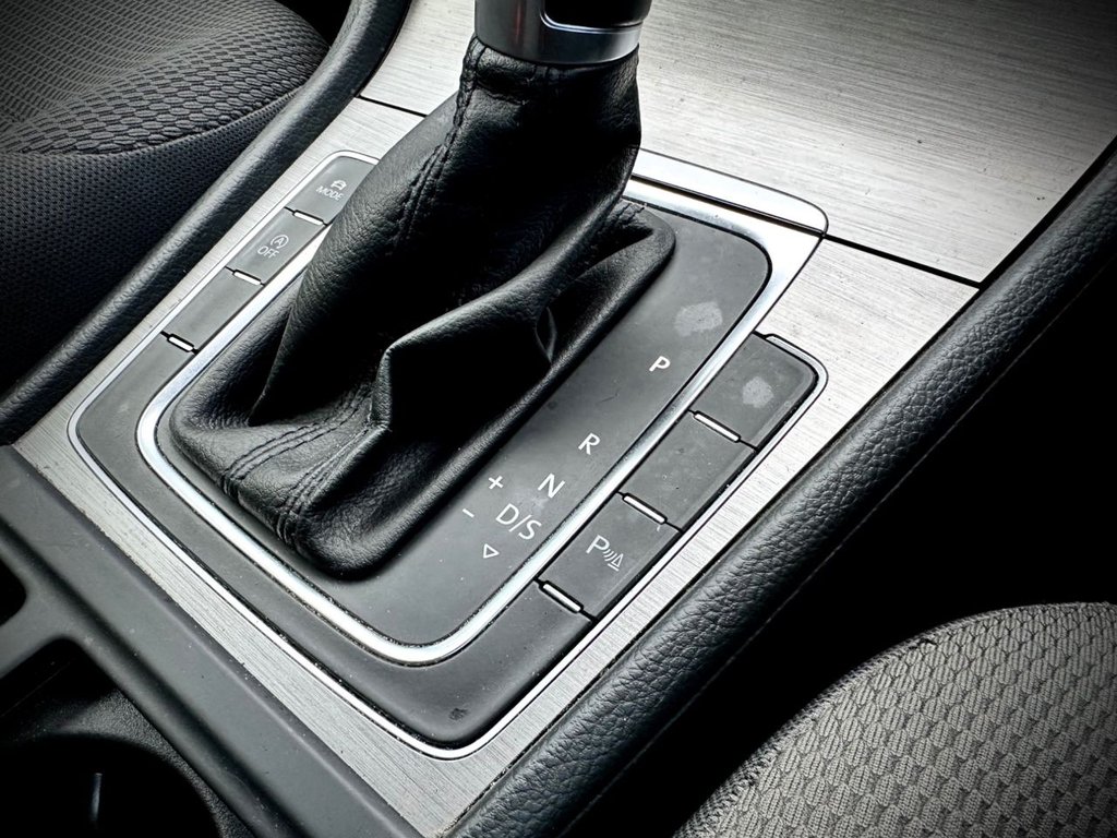 Used Volkswagen Golf 2016 for sale - 77666969: Photo 39