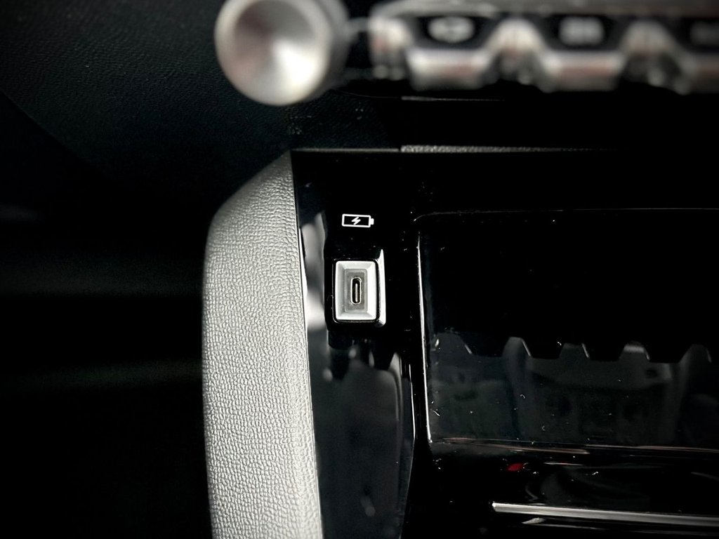 Used Peugeot 208 2021 for sale - 77009531: Photo 36