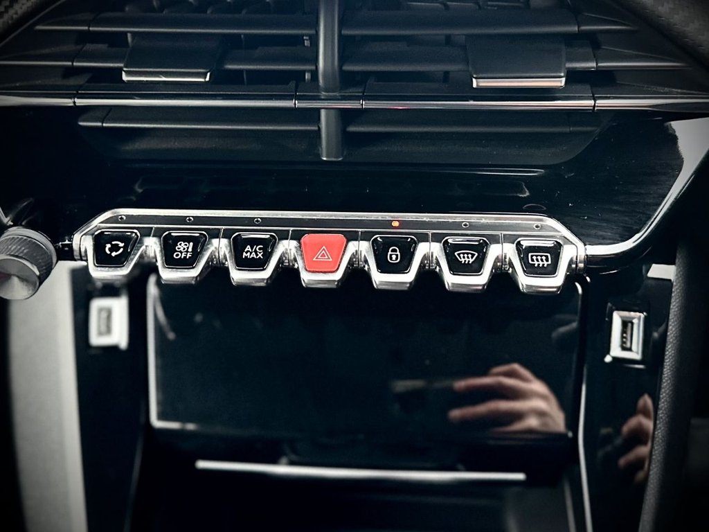 Used Peugeot 208 2021 for sale - 77009531: Photo 40