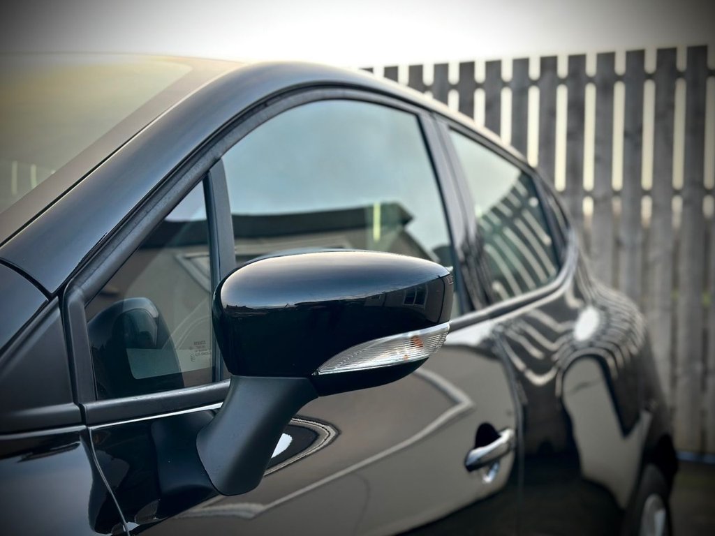 Used Renault Clio 2017 for sale - 77187924: Photo 12