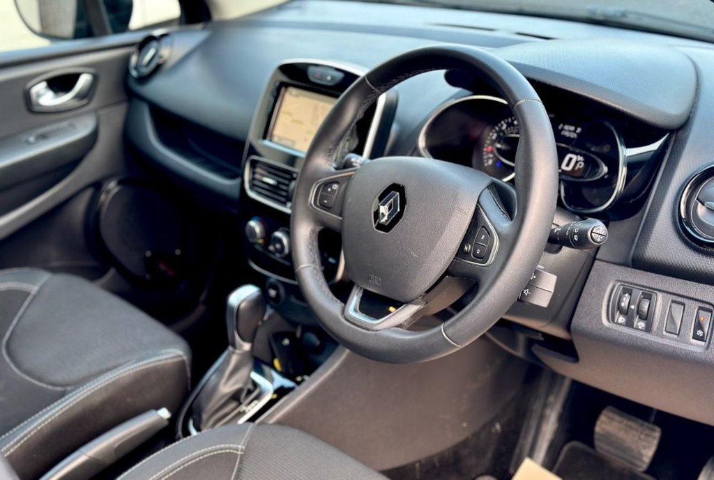 Used Renault Clio 2017 for sale - 77187924: Photo 2