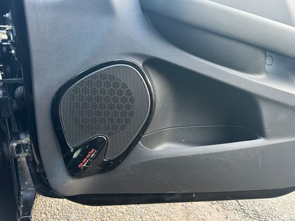 Used Renault Clio 2017 for sale - 77187924: Photo 24