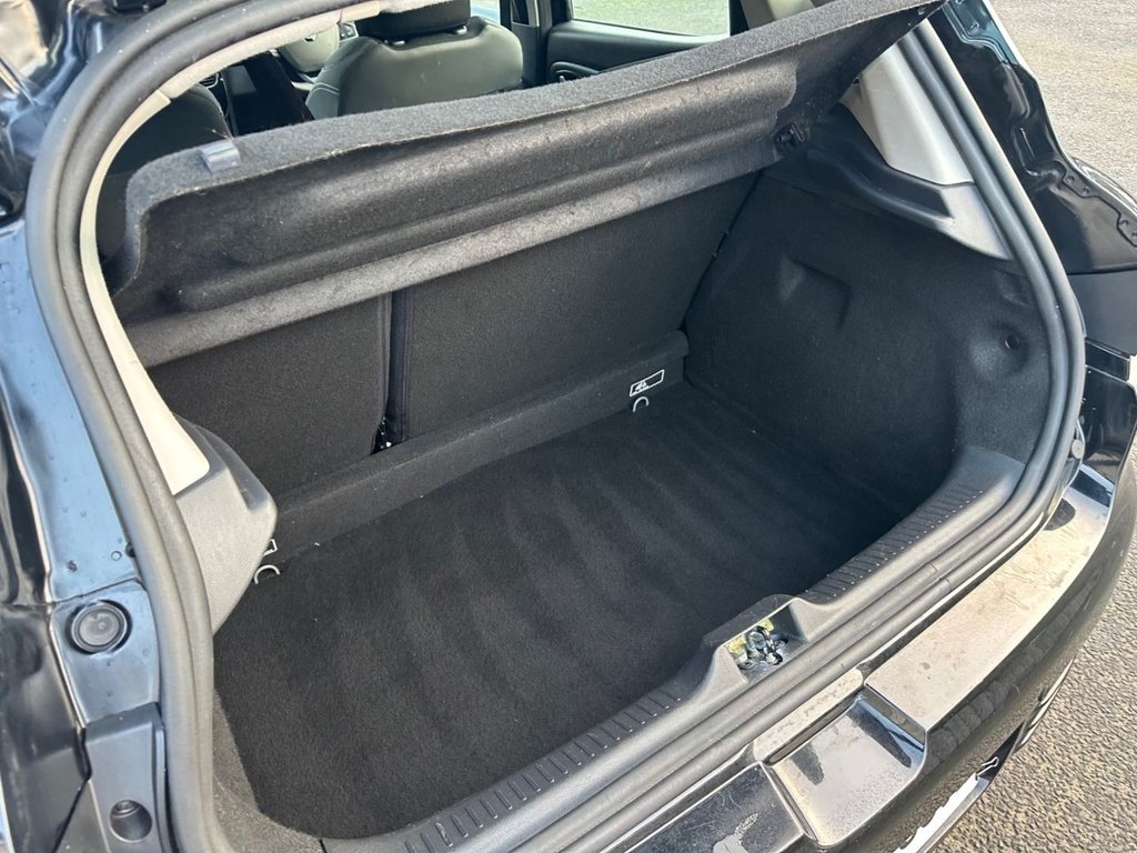 Used Renault Clio 2017 for sale - 77187924: Photo 32