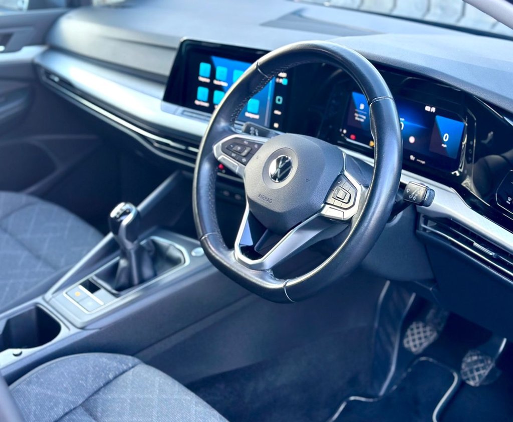 Used Volkswagen Golf 2020 for sale - 77139429: Photo 2