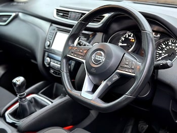 Used Nissan Qashqai 2018 for sale - 77571610: Photo