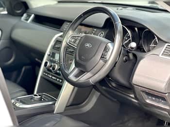 Used Land Rover Discovery Sport 2017 for sale - 79722949: Photo