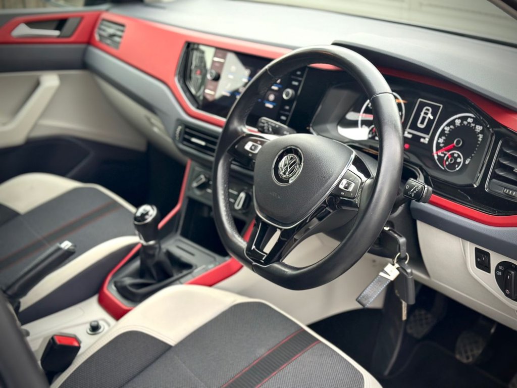 Used Volkswagen Polo 2018 for sale - 77009525: Photo 2