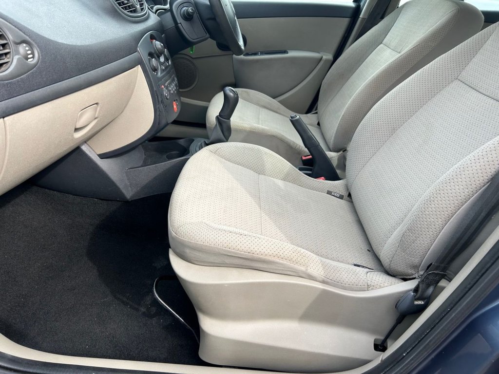 Used Renault Clio 2006 for sale - 77009515: Photo 13