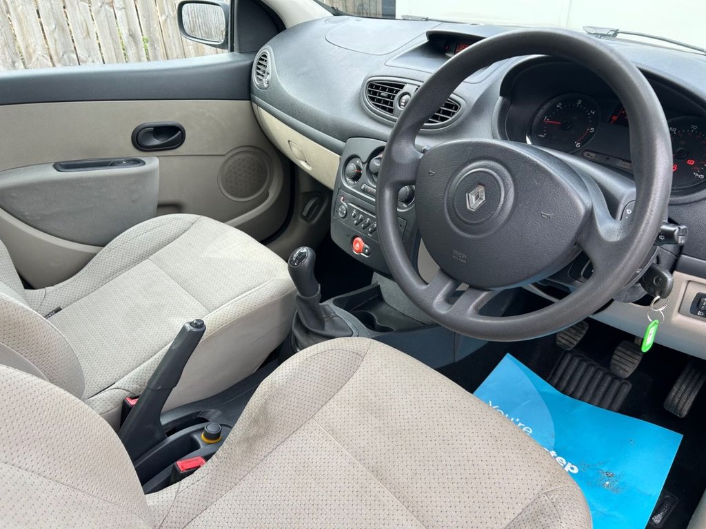 Used Renault Clio 2006 for sale - 77009515: Photo 16
