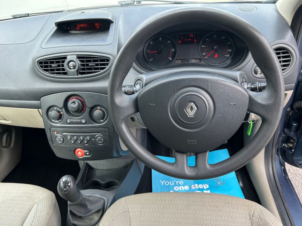 Used Renault Clio 2006 for sale - 77009515: Photo 17