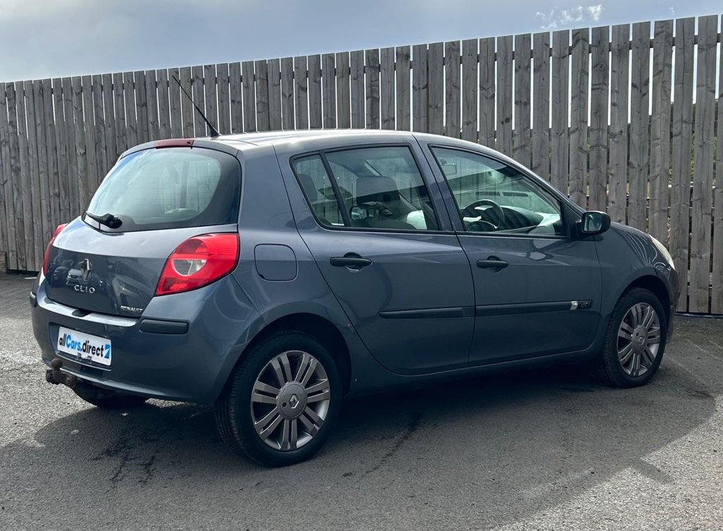 Used Renault Clio 2006 for sale - 77009515: Photo 7