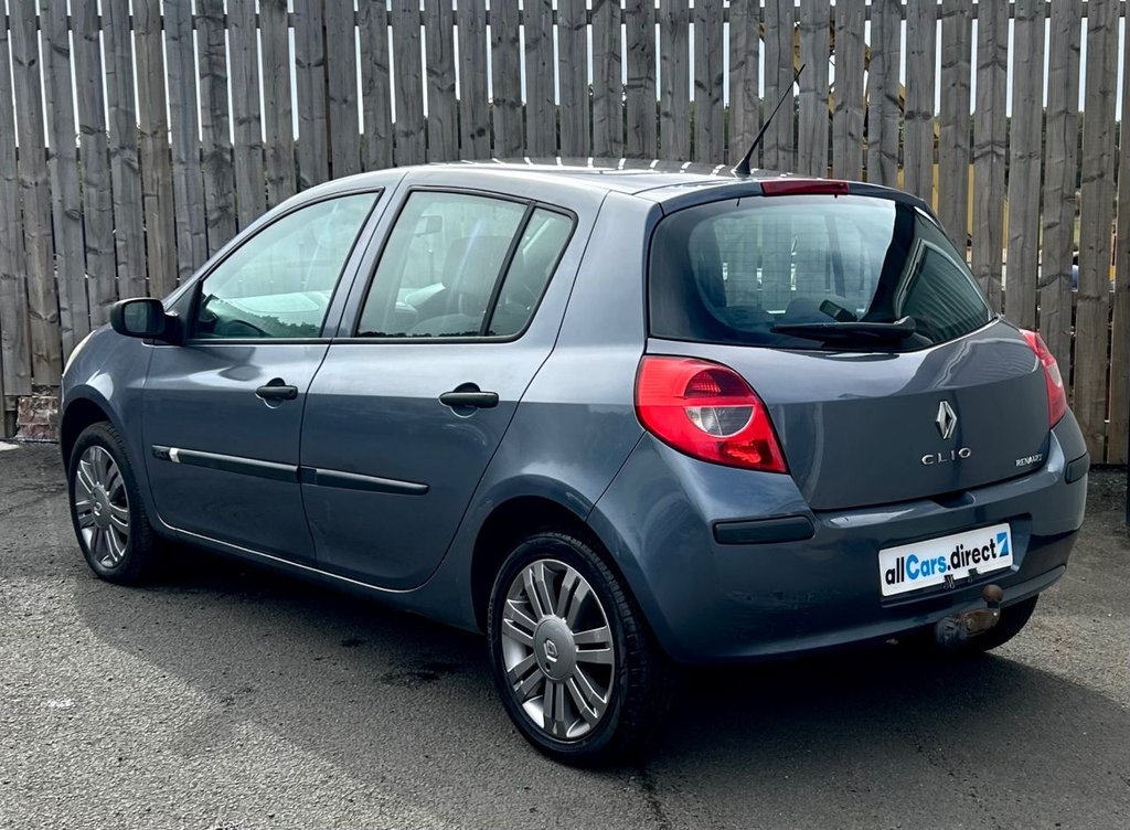 Used Renault Clio 2006 for sale - 77009515: Photo 9