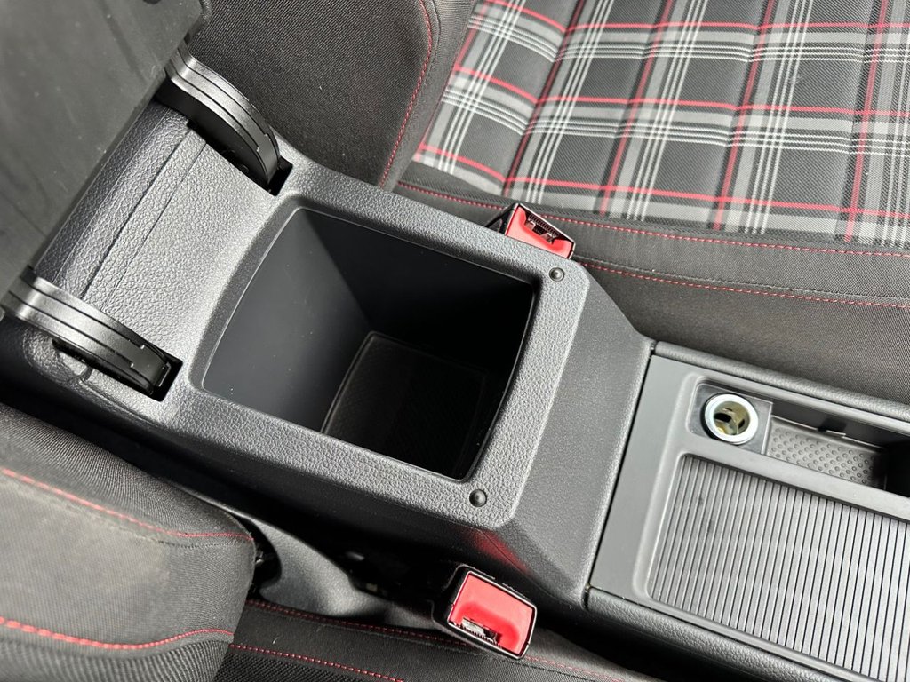 Used Volkswagen Golf 2018 for sale - 77905042: Photo 40