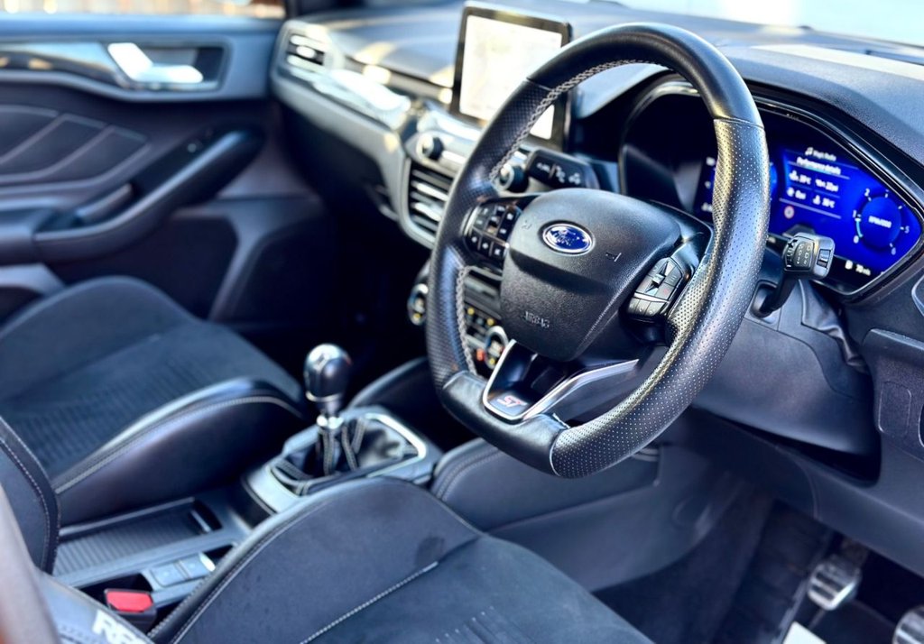 Used Ford Focus 2022 for sale - 77009534: Photo 2