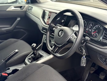 Used Volkswagen Polo 2019 for sale - 78358564: Photo