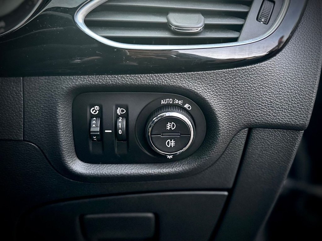 Used Vauxhall Astra 2017 for sale - 77009533: Photo 26