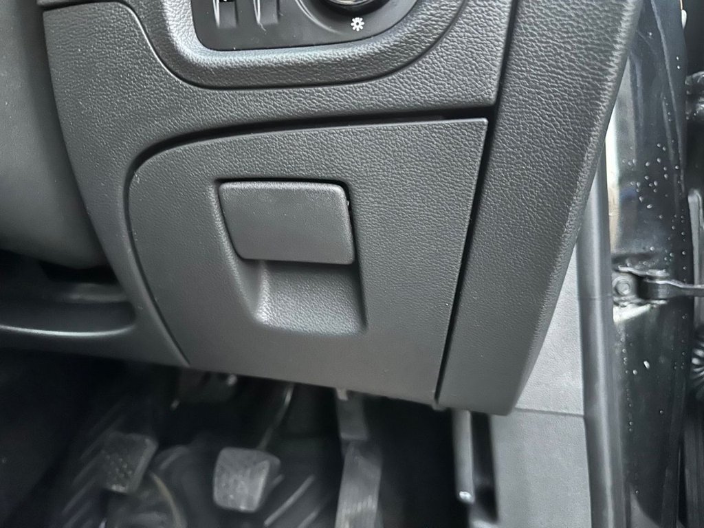 Used Vauxhall Astra 2017 for sale - 77009533: Photo 32