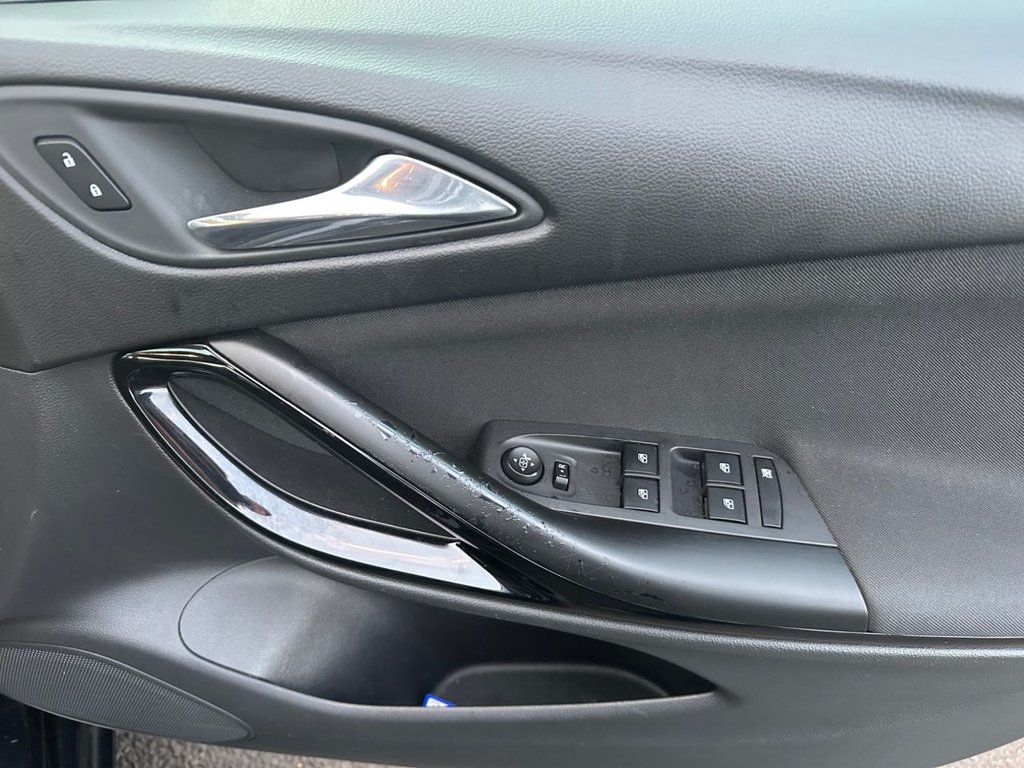 Used Vauxhall Astra 2017 for sale - 77009533: Photo 34