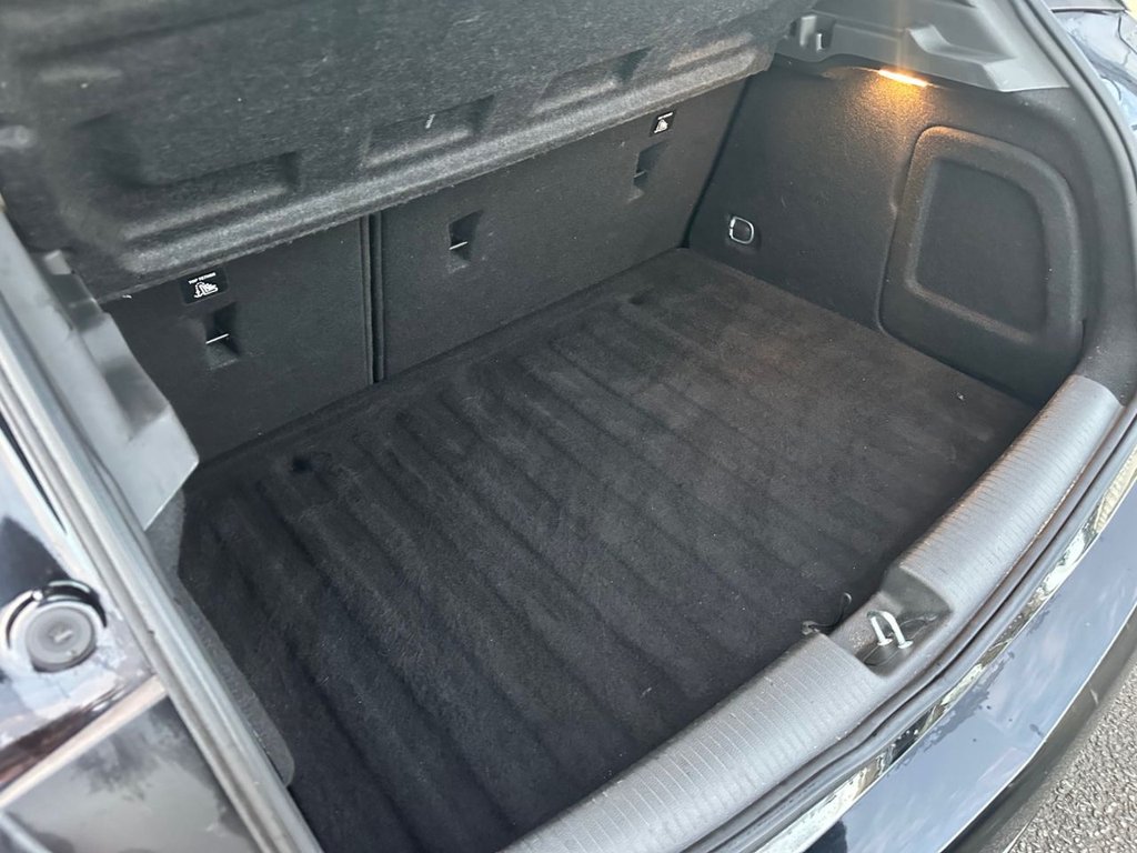 Used Vauxhall Astra 2017 for sale - 77009533: Photo 46