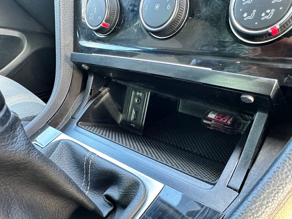 Used Volkswagen Golf 2016 for sale - 78096373: Photo 32