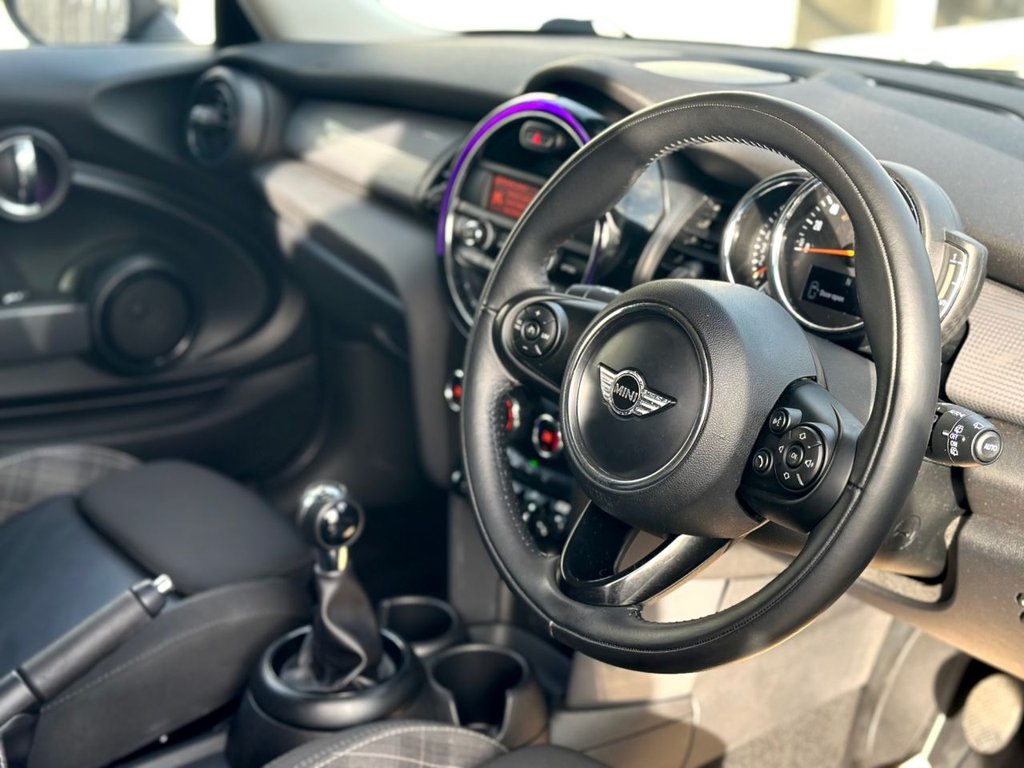 Used MINI Hatch 2017 for sale - 77593862: Photo 2