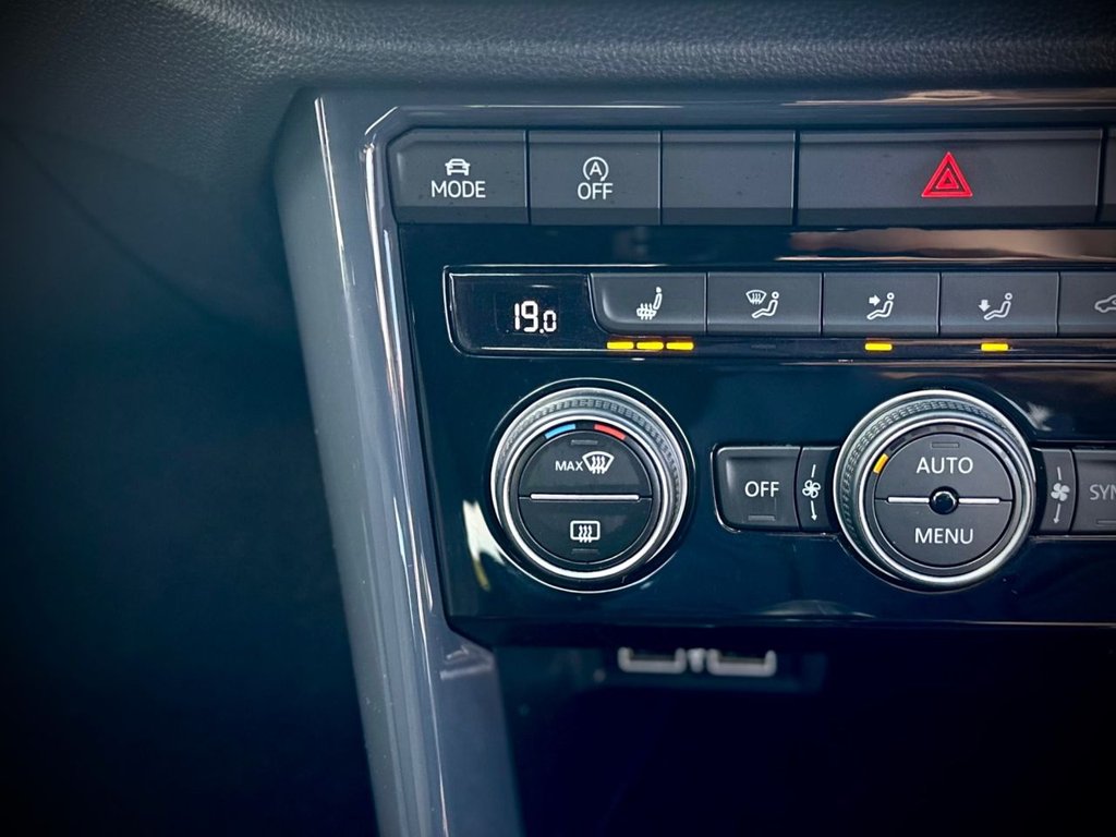 Used Volkswagen T-Roc 2019 for sale - 77533958: Photo 32