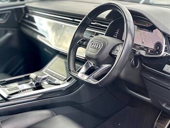 Used Audi Q7 2020 for sale - 79842949: Photo