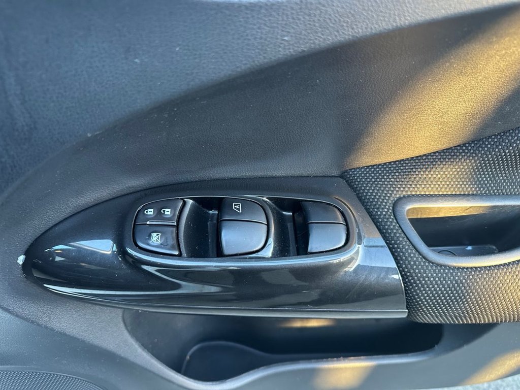 Used Nissan Juke 2018 for sale - 77089141: Photo 39