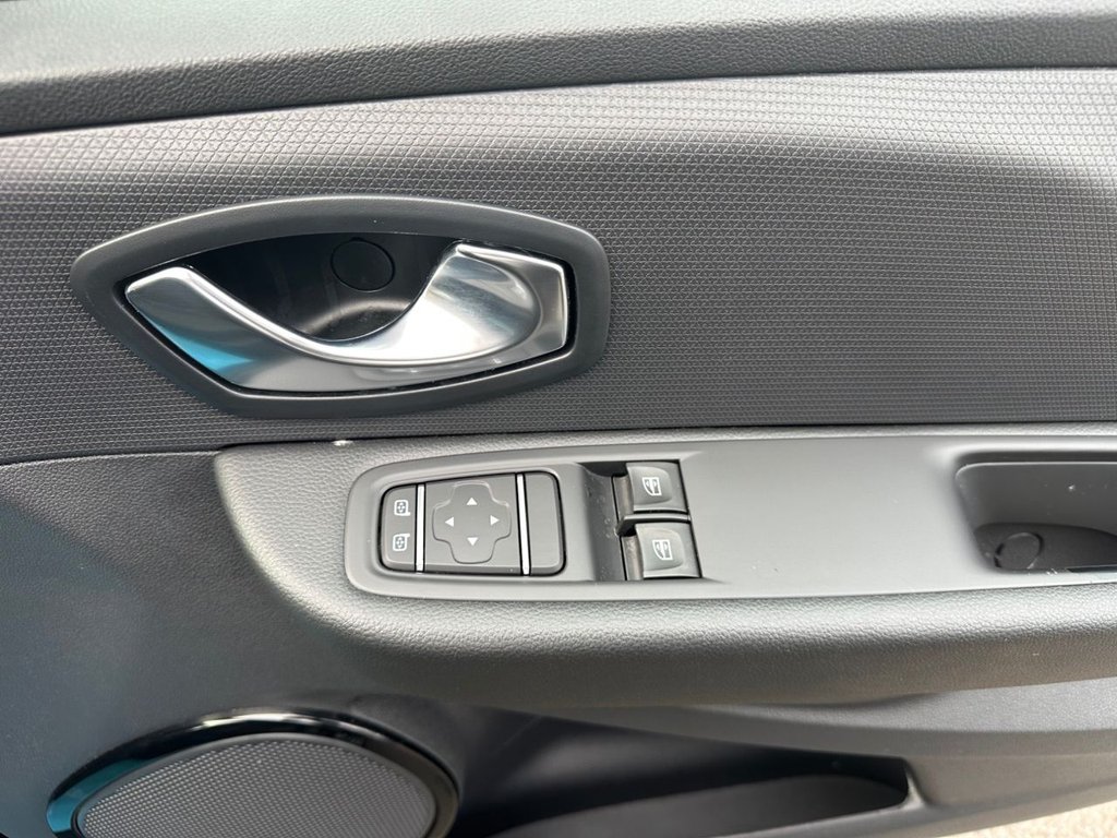 Used Renault Clio 2019 for sale - 77009537: Photo 40